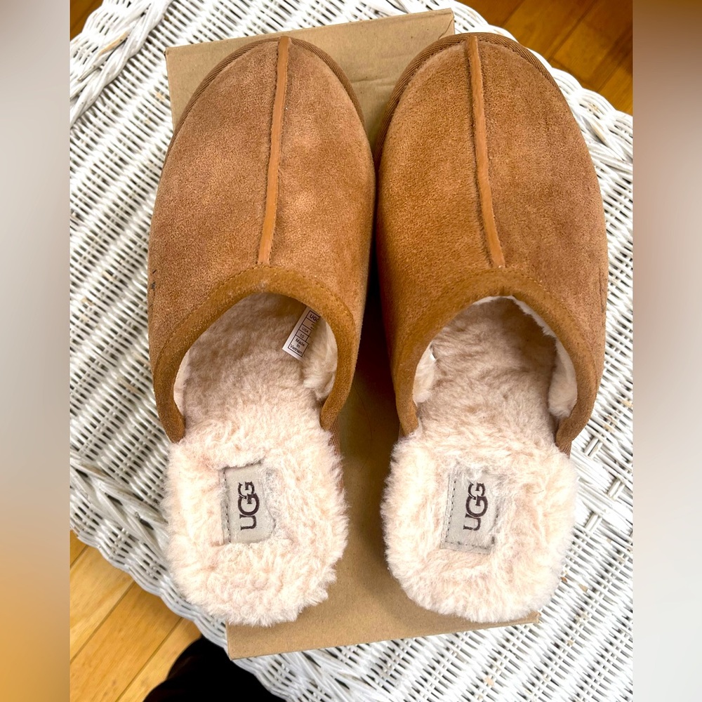 UGG Authentic New Chestnut Scuff Women Slippers Size 10